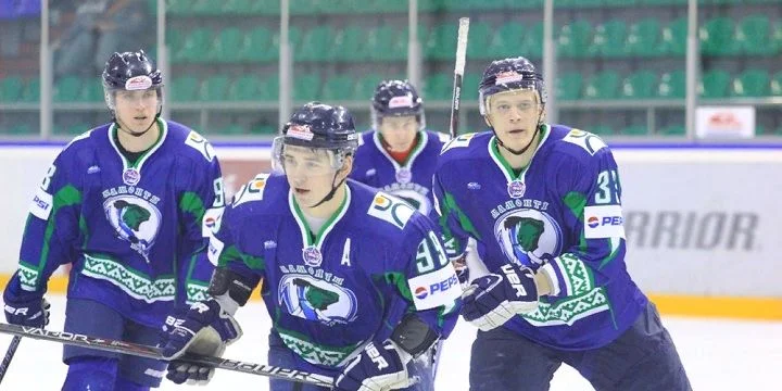 Мамонты Югры - Ладья Тольятти