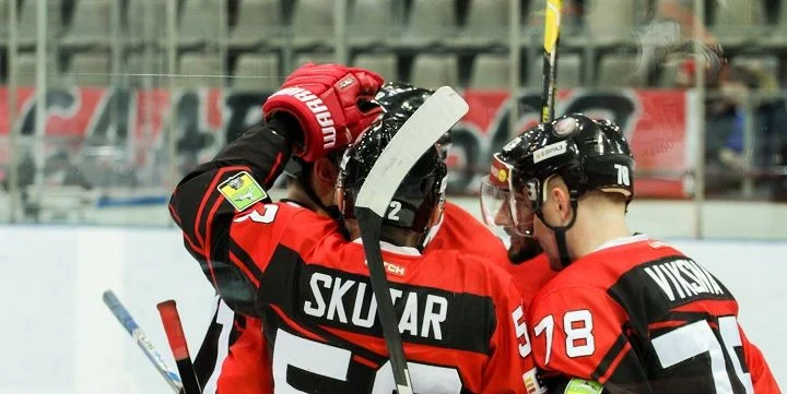 Металлург Нк - Молот