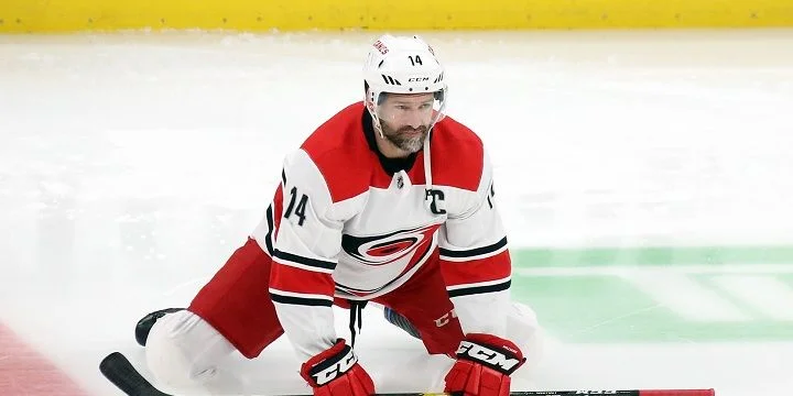 Каролина - Виннипег Джетс