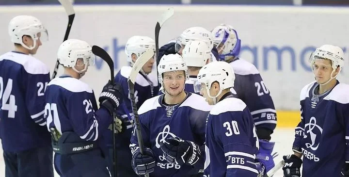 Динамо МО - Лада