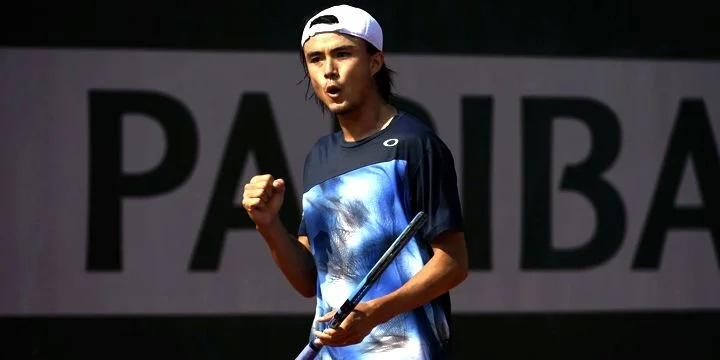 Таро Даниэль - Саши Кумар Мукунд Таро Даниэль - Саши Кумар Мукунд