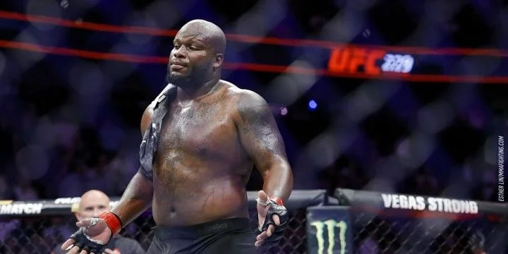 Дерик Льюис - Илир Латифи