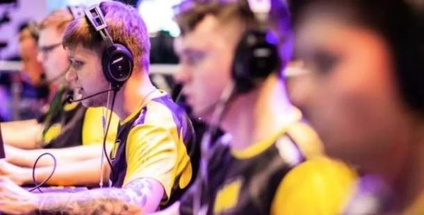 NaVi - Astralis NaVi - Astralis