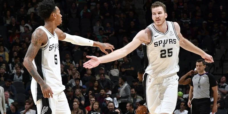 Сакраменто - Сан-Антонио