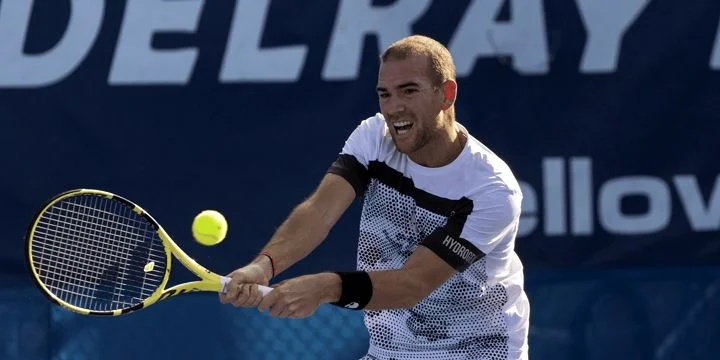 Кэмерон Норри - Адриан Маннарино