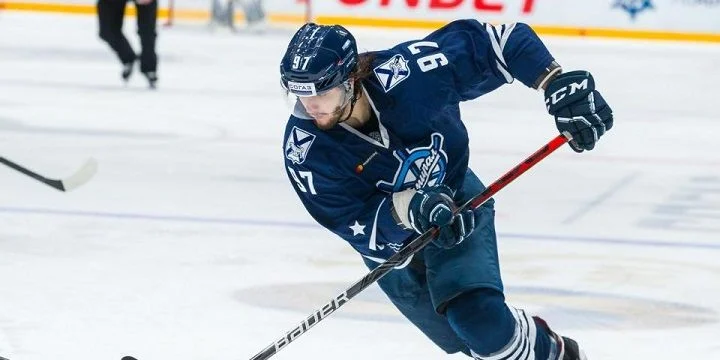 Адмирал - Нефтехимик