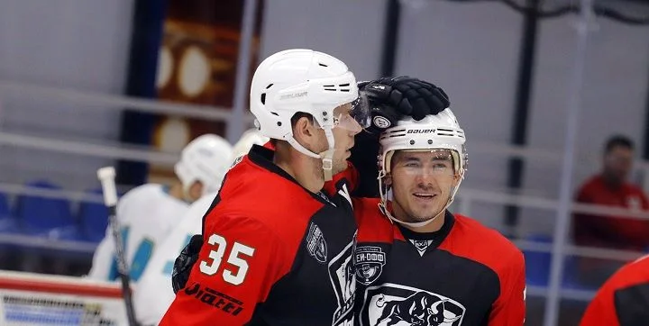 Нефтяник Ал - Лада