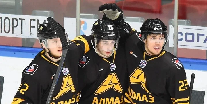 Алмаз - МХК Динамо