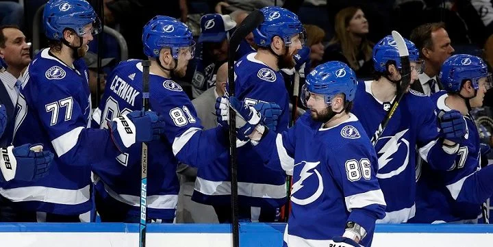 Тампа - Монреаль