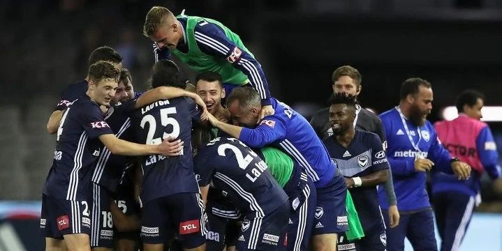 Мельбурн Виктори - Сидней