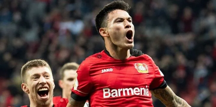 Байер - Айнтрахт Фр