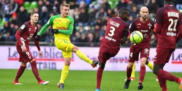 Мец - Ним Мец - Ним