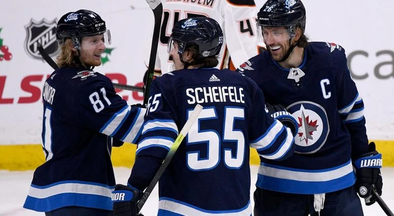 Виннипег Джетс - Аризона