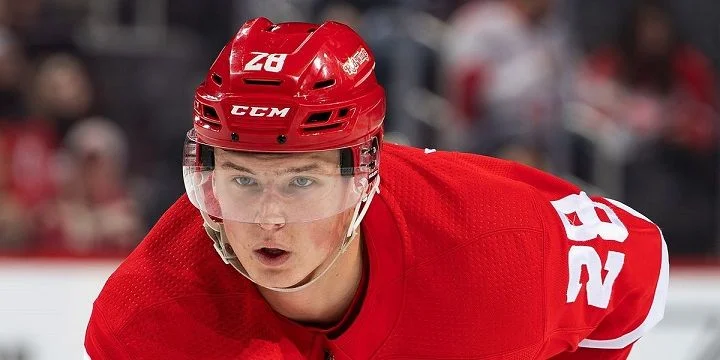 Детройт - Каролина