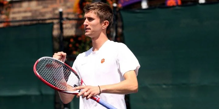 Алексей Захаров - Янник Маден