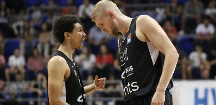 Младость - Металац