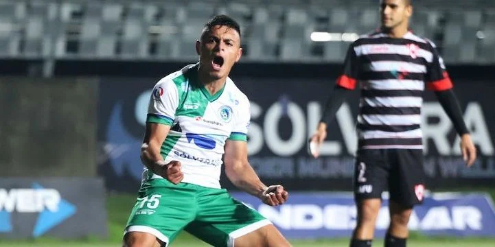 «Депортес» Пуэрто-Монт - С.Морнинг