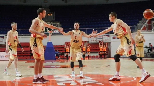 Урал - МБА Москва