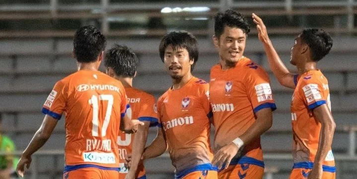 Танджонг Пагар Юн - Альбирекс Ниигата Танджонг Пагар Юн - Альбирекс Ниигата