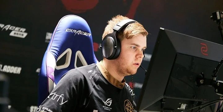 Ninjas in Pyjamas - ENCE eSports Ninjas in Pyjamas - ENCE eSports