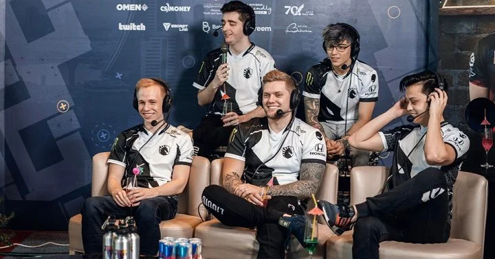 Team Liquid - 100 Thieves Team Liquid - 100 Thieves