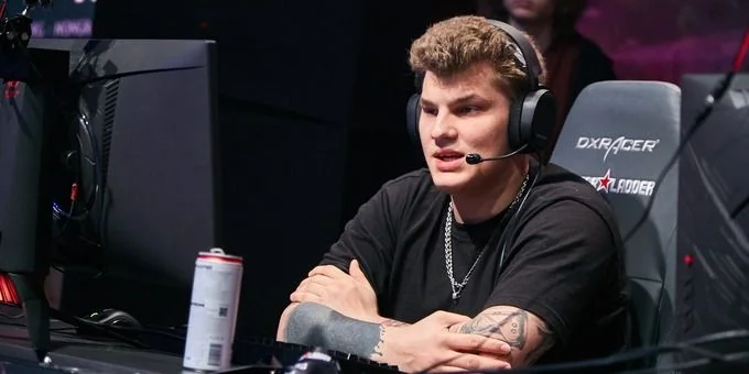 Virtus.Pro - FlyToMoon Virtus.Pro - FlyToMoon