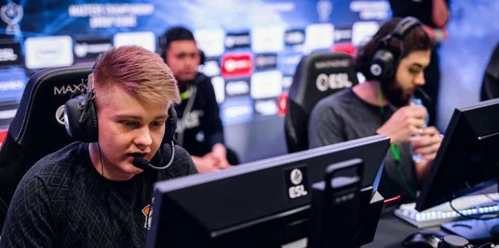 Virtus.pro - Gambit Youngsters Virtus.pro - Gambit Youngsters