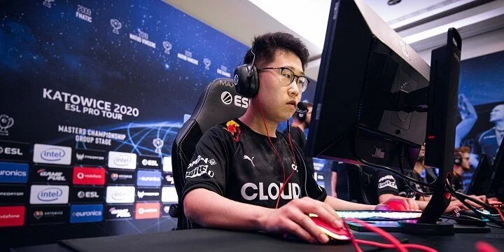 Triumph - Cloud 9 Triumph - Cloud 9