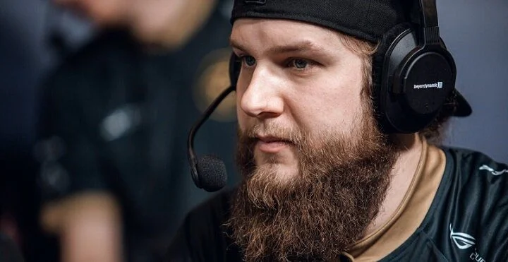 Team Dignitas - Team Heretics Team Dignitas - Team Heretics