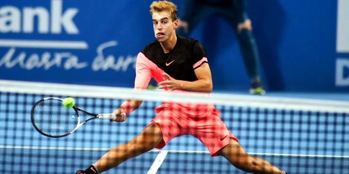  - Адриан Андреев