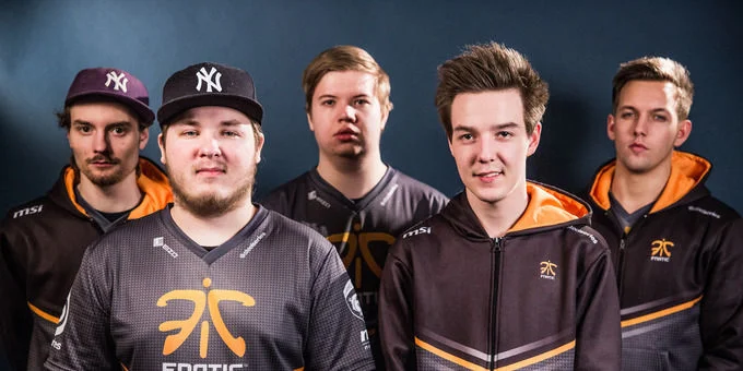 Team Dignitas - Fnatic Team Dignitas - Fnatic