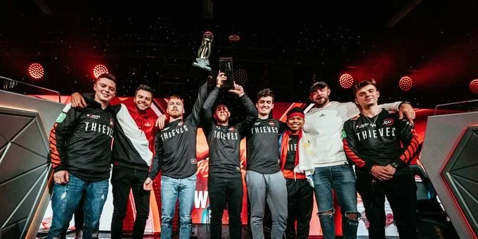 100 Thieves - Triumph 100 Thieves - Triumph