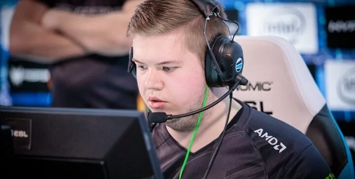 Fnatic - Team Heretics Fnatic - Team Heretics
