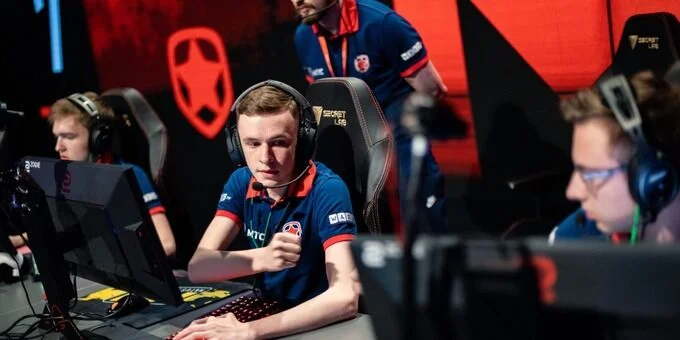 Winstrike Team - Gambit Youngsters Winstrike Team - Gambit Youngsters