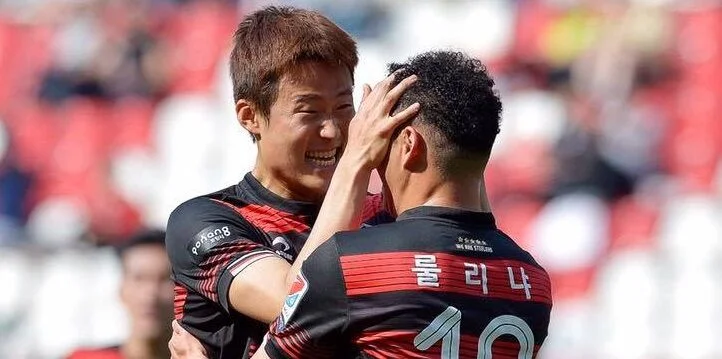 Пхохан Стилерс - Пусан Ай'Парк