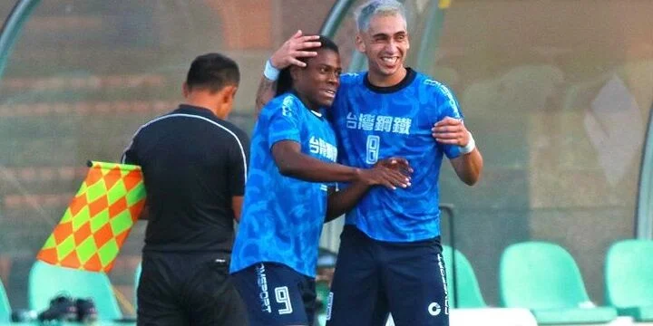 Тайнан Сити - НТУС