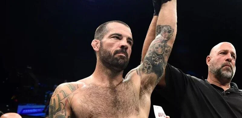 Мэтт Браун - Мигель Баеза