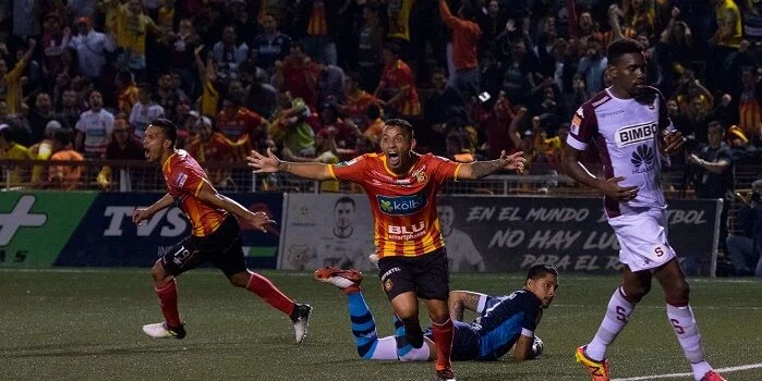 Универсидад де Коста-Рика - Эредиано