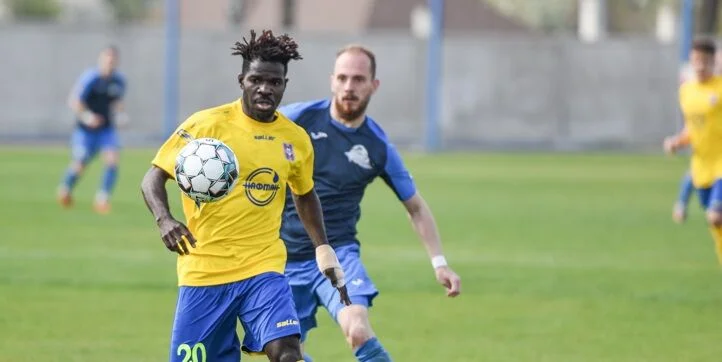 Арсенал Дз - Нафтан