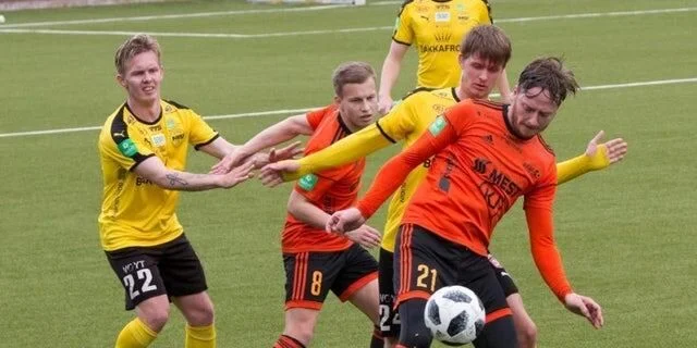 Скала Итроттарфелаг - Рунавик