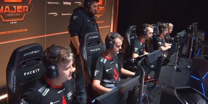 Astralis - Ninjas in Pyjamas Astralis - Ninjas in Pyjamas