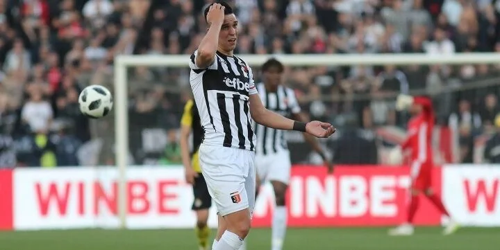 Локомотив Пловдив - Этыр