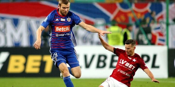 Корона - Пяст Гливице