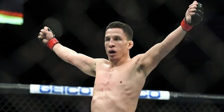 Жусиер Формига - Алекс Перес