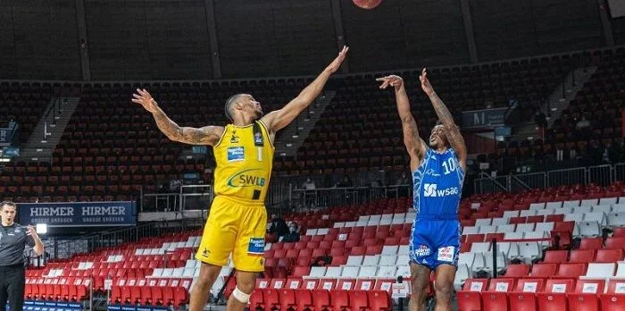 Скайлайнерс - Фехта