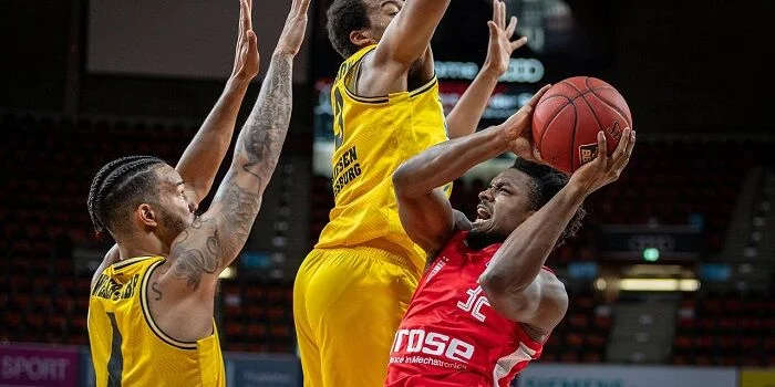 Бамберг - Скайлайнерс