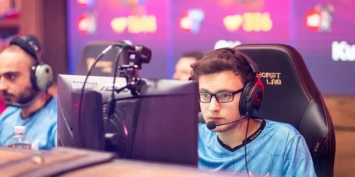 B8 - Nigma B8 - Nigma