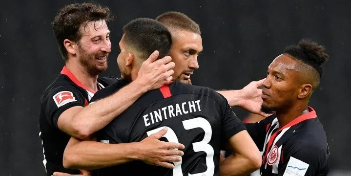 Айнтрахт Фр - Падерборн