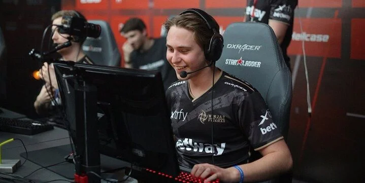 Ninjas in Pyjamas - Godsent Ninjas in Pyjamas - Godsent