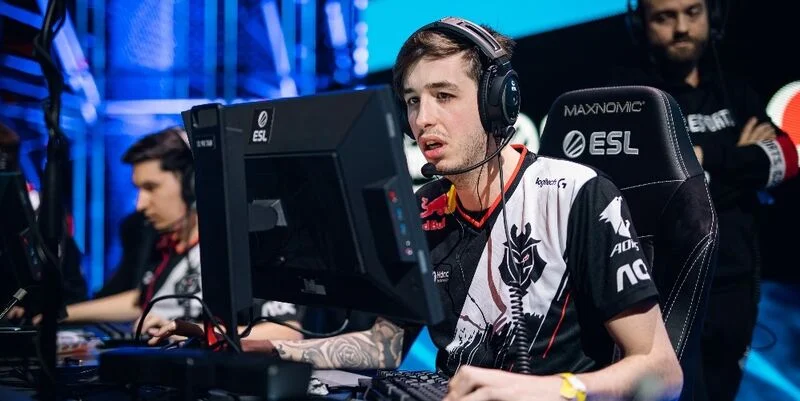G2 Esports - Movistar Riders G2 Esports - Movistar Riders